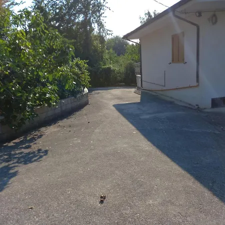 Casa Montagna-parco Maiella-abruzzo بيت خشبي